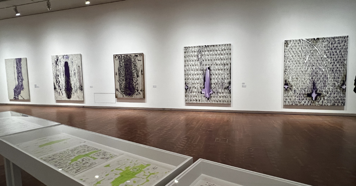 「ℓ字型（エルじがた）」シリーズの展示風景